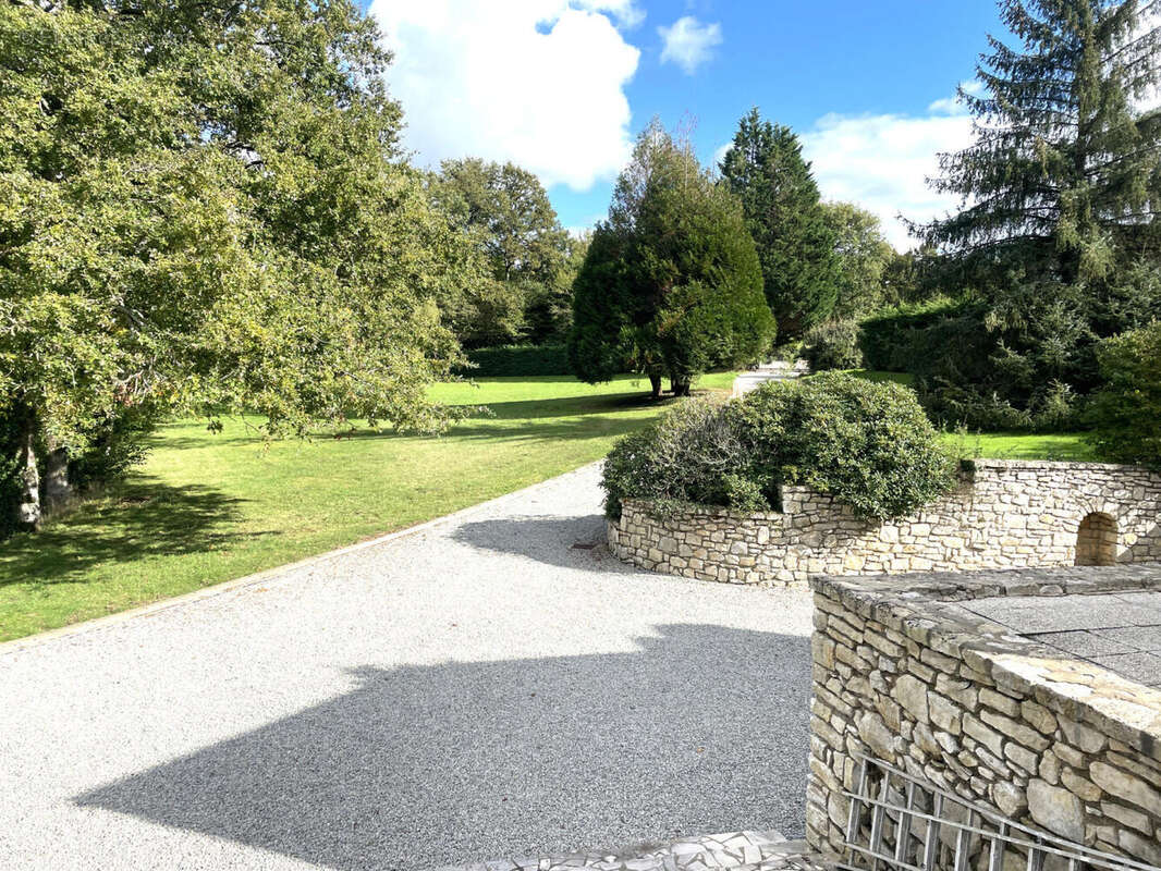 OVERVIEW - Maison à ASNIERES-SUR-BLOUR