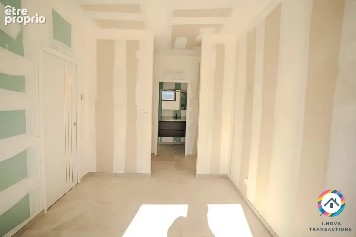 Villa neuve de plain pied- 4 chambres- garage- clim-re2020 - photo 11