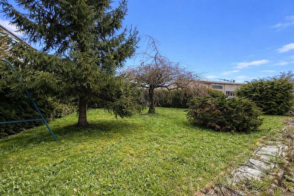 Maison 182 m² à Sombacour  - photo 2