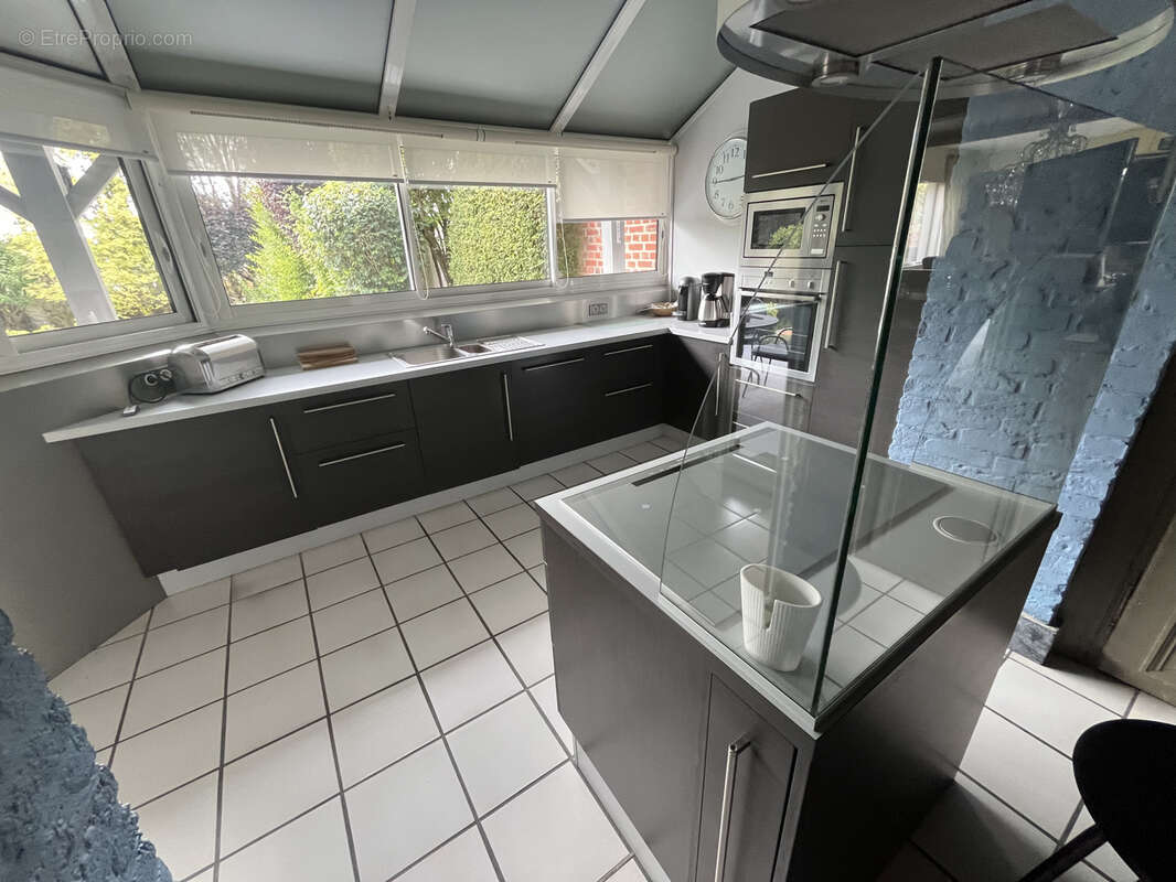 Proche ARRAS - Propriété de 392m2 habitables entièrement rénovée - photo 5