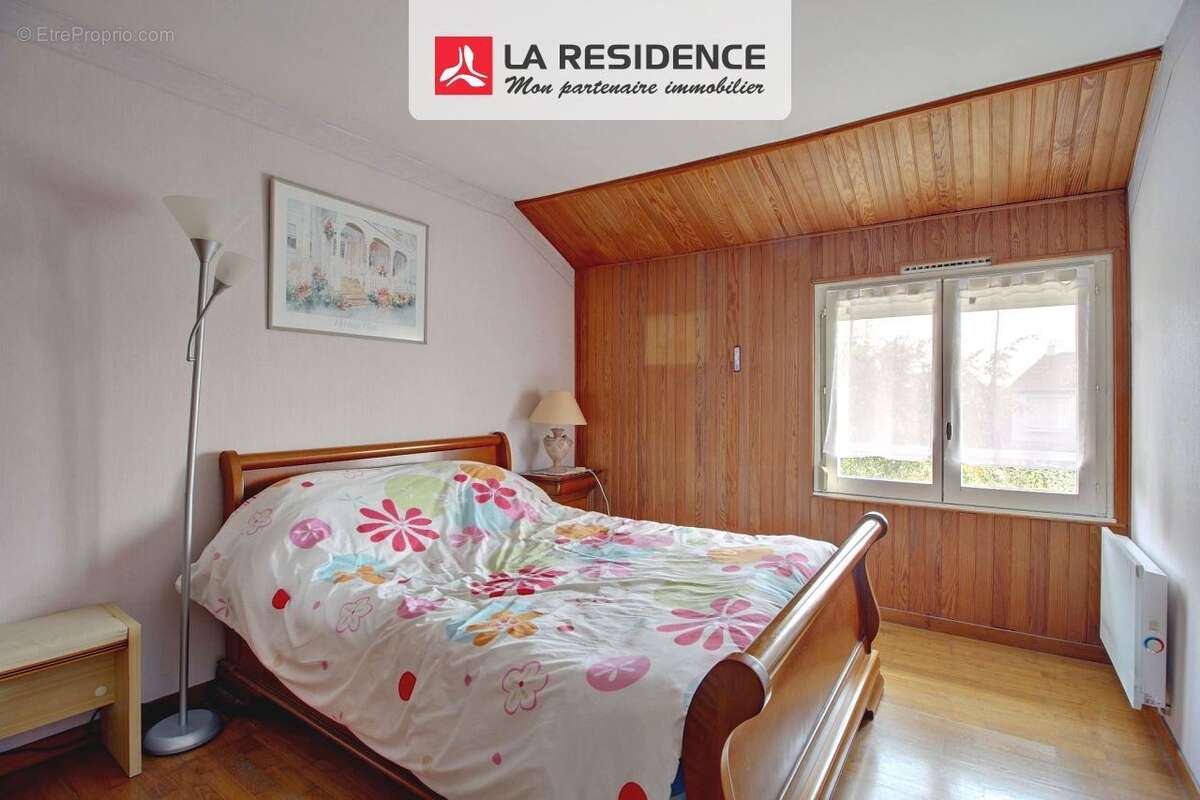 Maison à SAINT-ETIENNE-DU-ROUVRAY