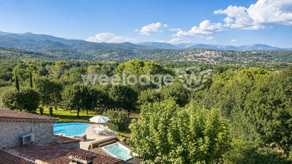 Maison 195 m² à Fayence  - photo 4