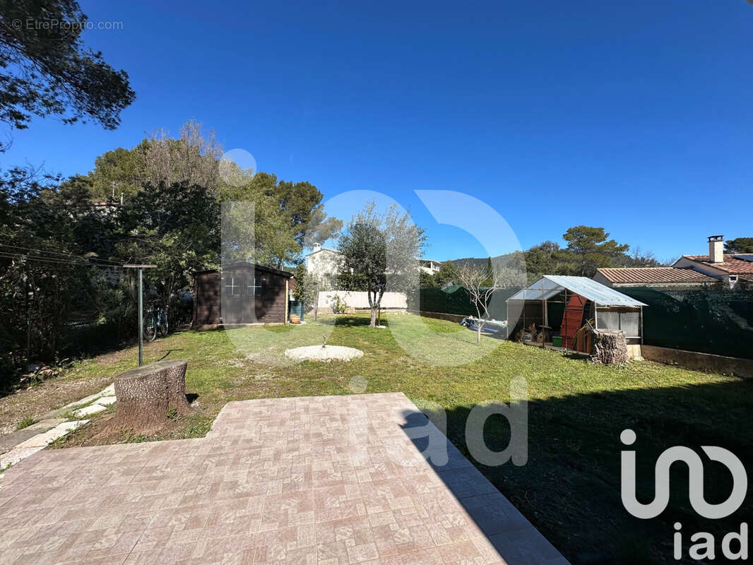 Photo 2 - Maison à LE CANNET-DES-MAURES