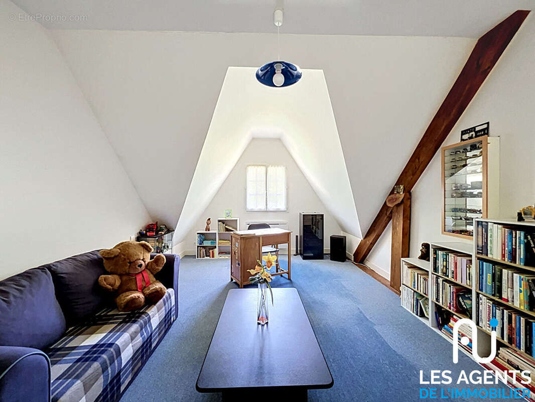 Maison à LIGNY-LE-RIBAULT