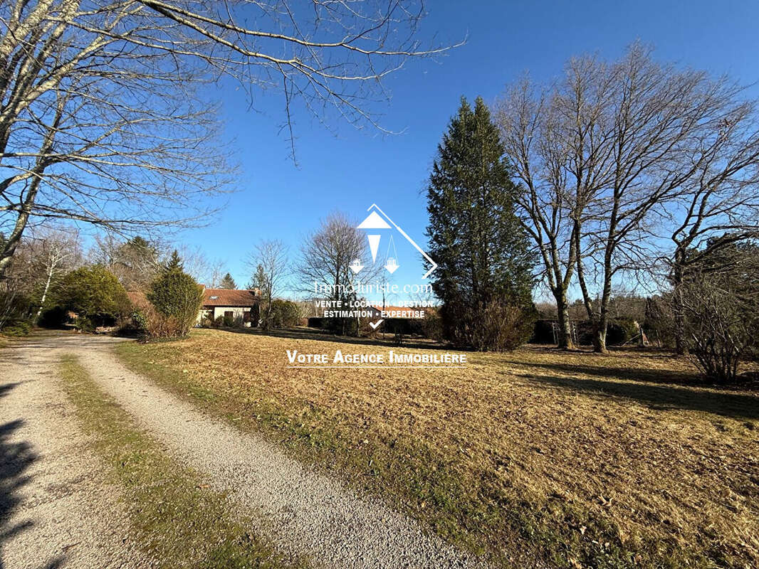 Maison à SAINT-VICTURNIEN