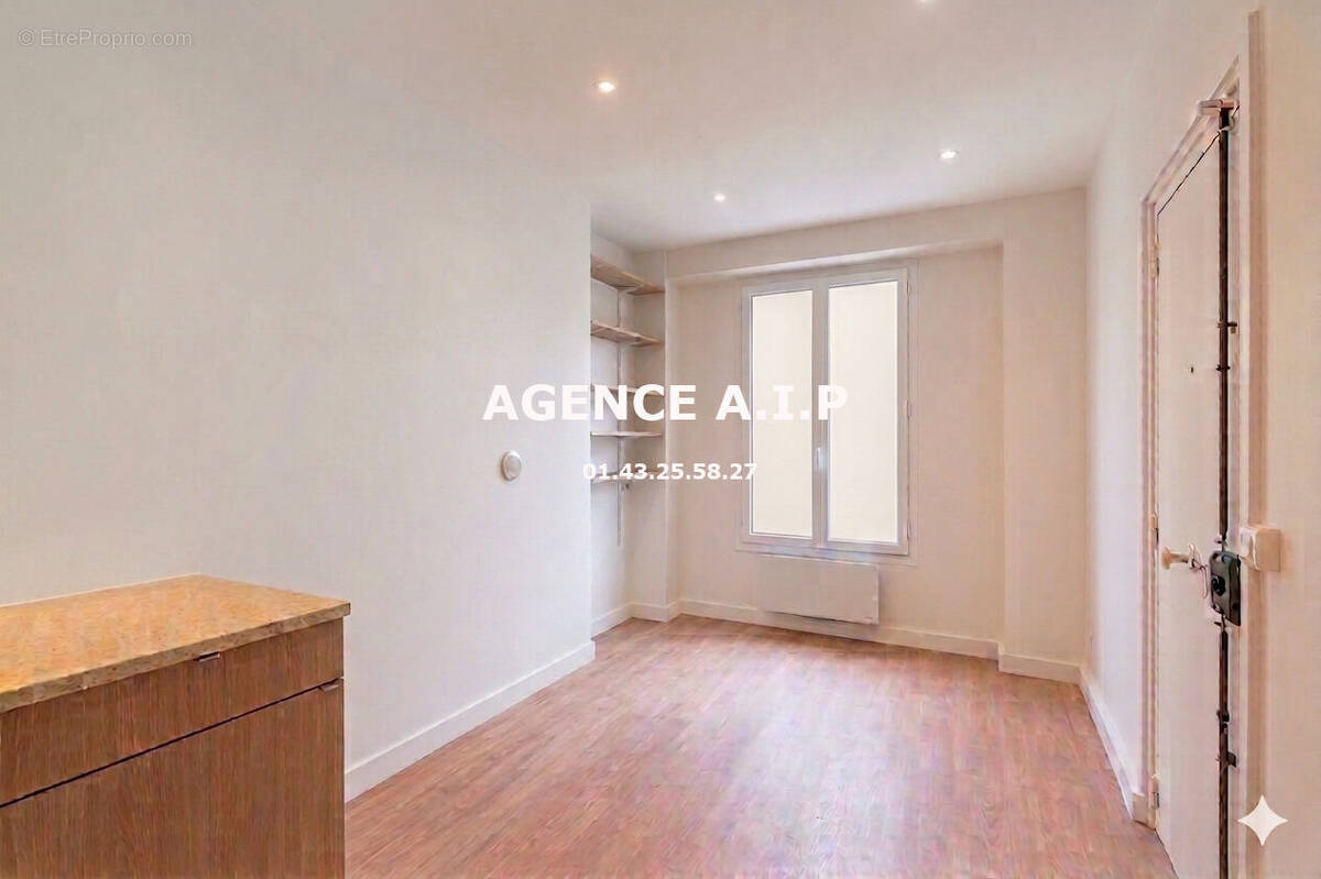 Appartement à PARIS-18E