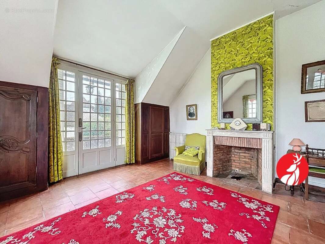 Maison à MILLY-LA-FORET