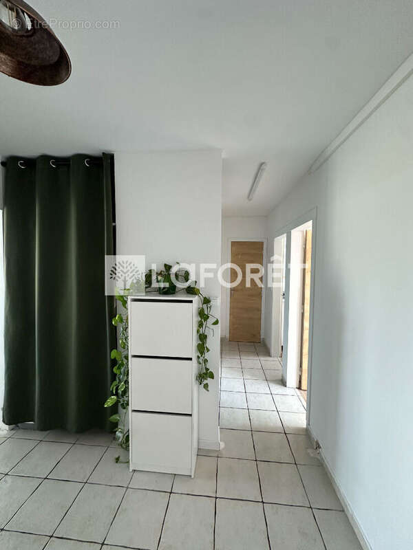 Appartement 3 chambres, balcon, cave, sous-sol - photo 6