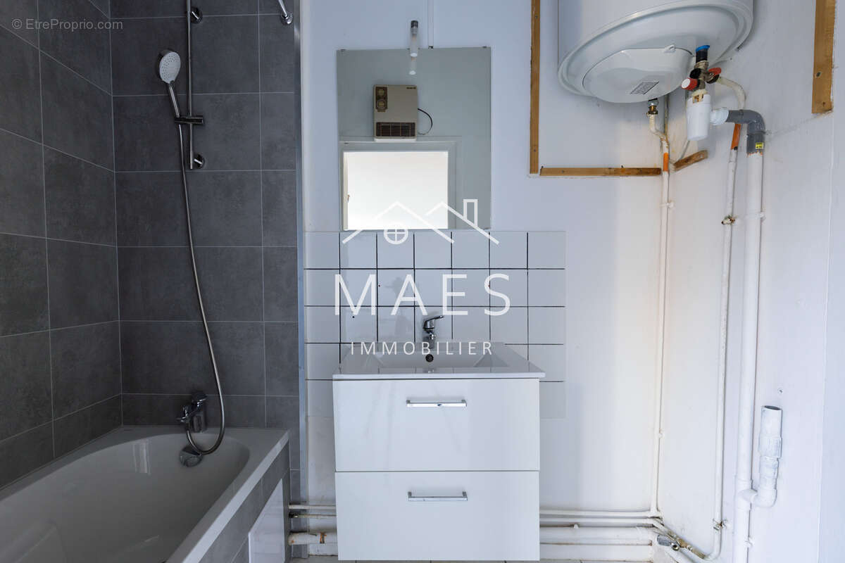 Loos - immeuble de rapport - 5 appartements - 3 garages - photo 7