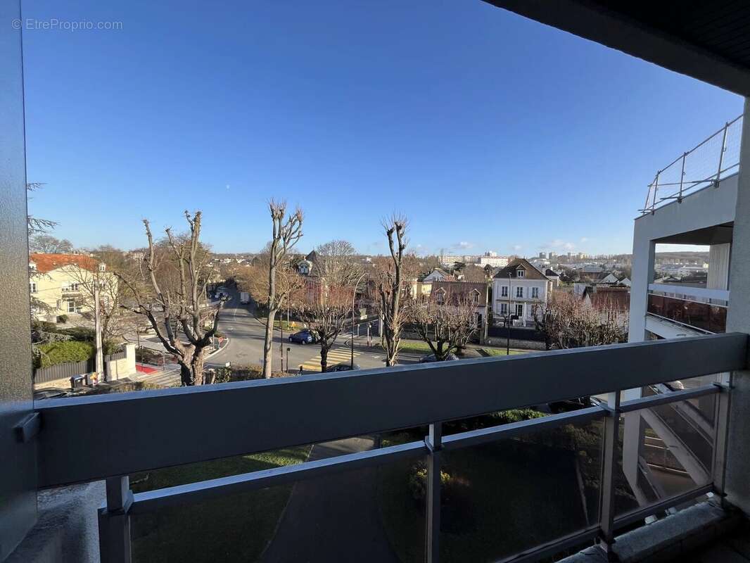Appartement à LIVRY-GARGAN