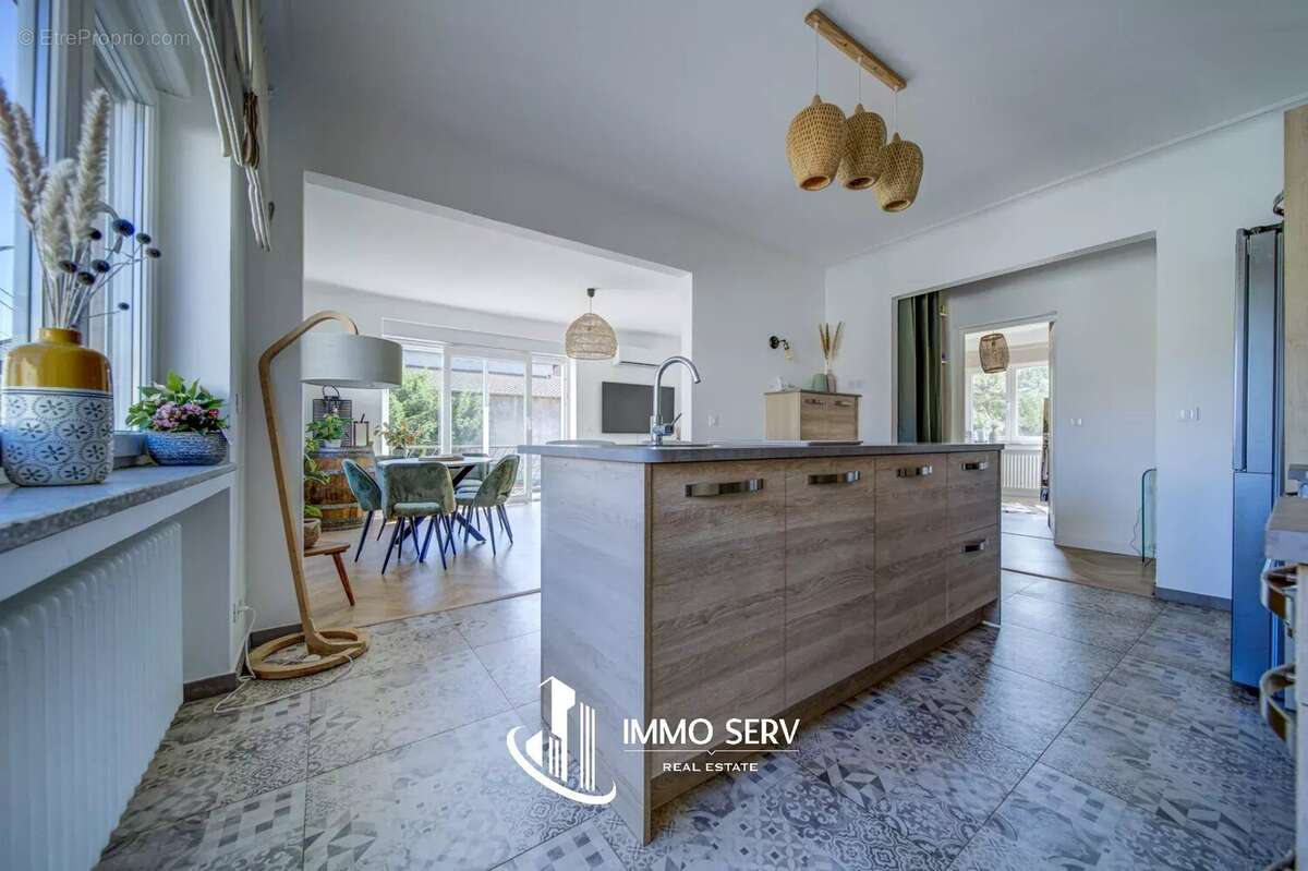 Appartement à AMNEVILLE