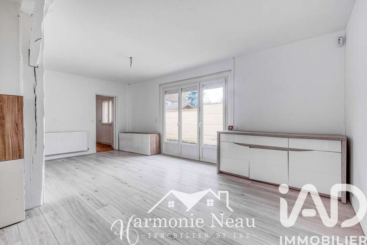 Photo 8 - Maison à VAUJOURS