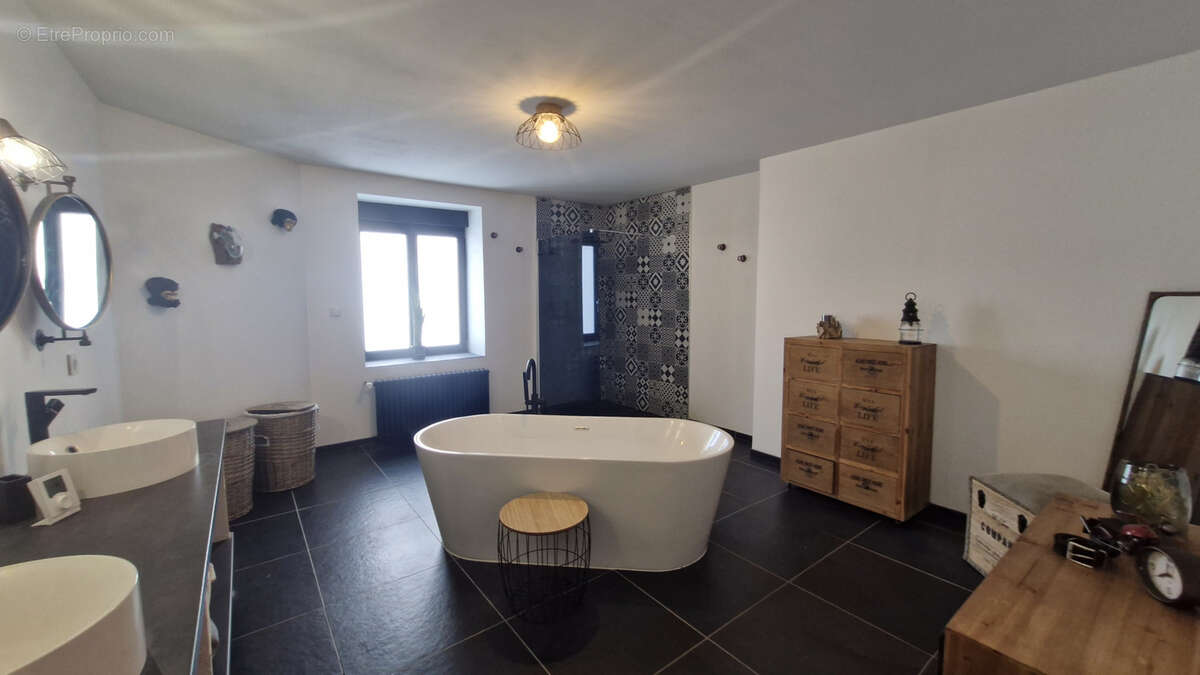 Maison à HERSIN-COUPIGNY