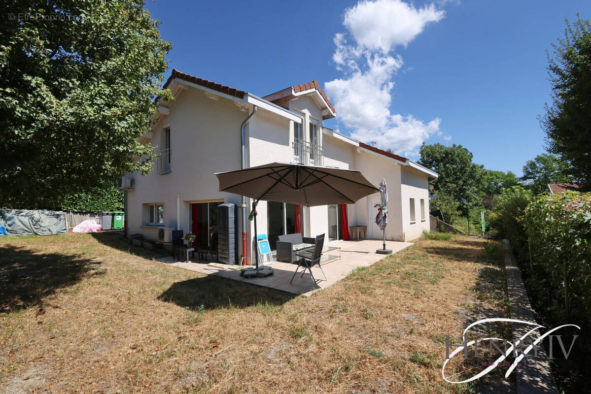 Maison à SAINT-ISMIER