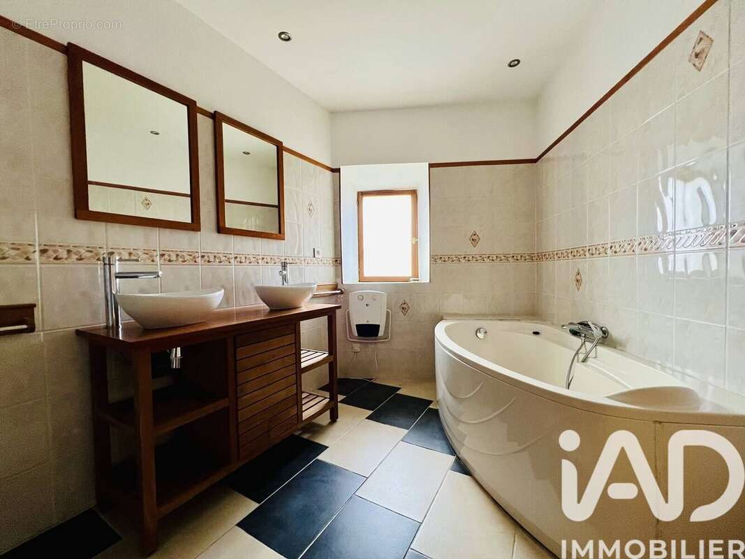 Photo 5 - Maison à DOUZENS