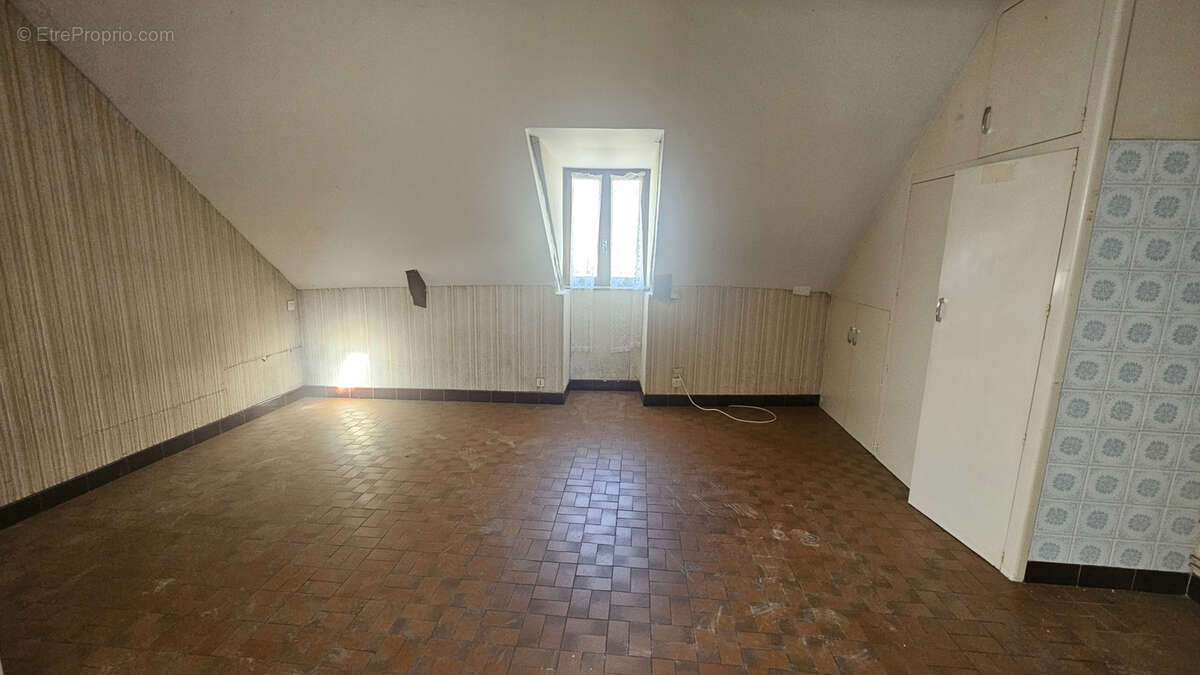 Maison à SAINT-GENIEZ-D&#039;OLT