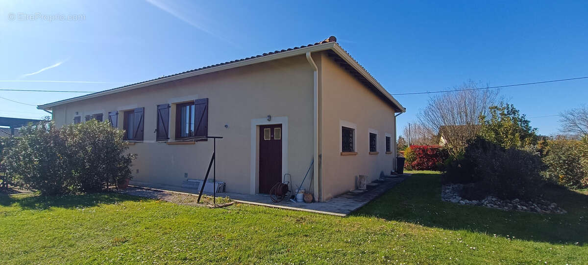 Maison à CAUSSADE
