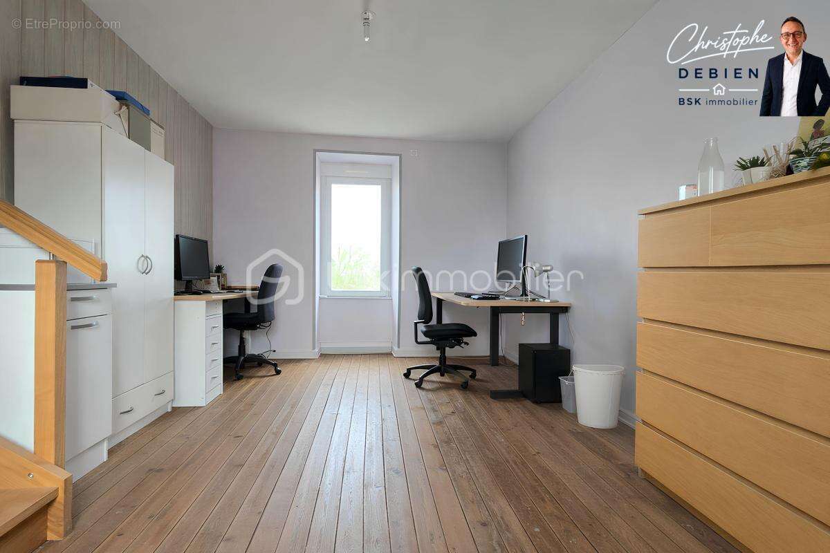 Pavillon familial 221 m² – 6 chambres – jardin clos & dépendances – centre de chavagnes-en-paillers - photo 16