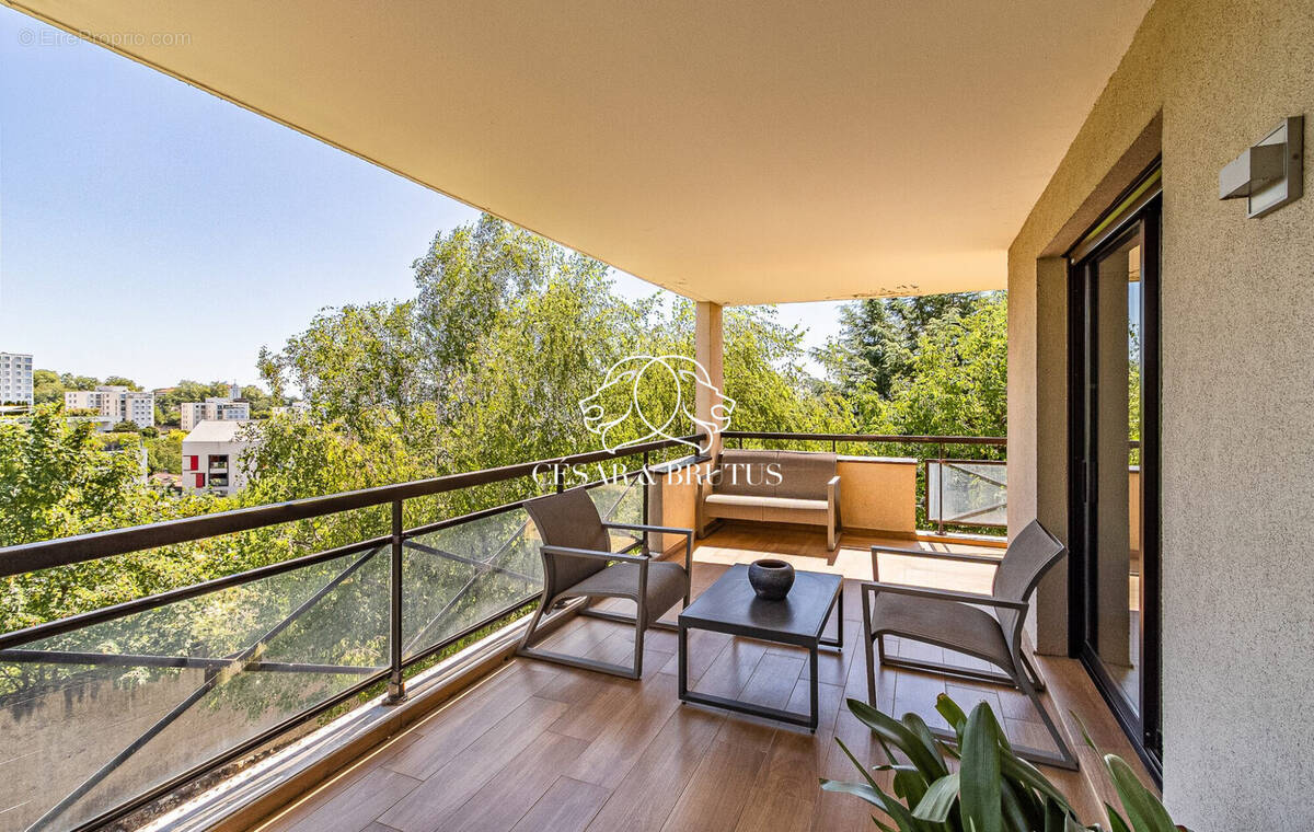 Appartement 212 m² à Lyon-5e  - photo 2