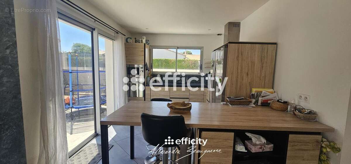 Maison 156 m² à Fors  - photo 7