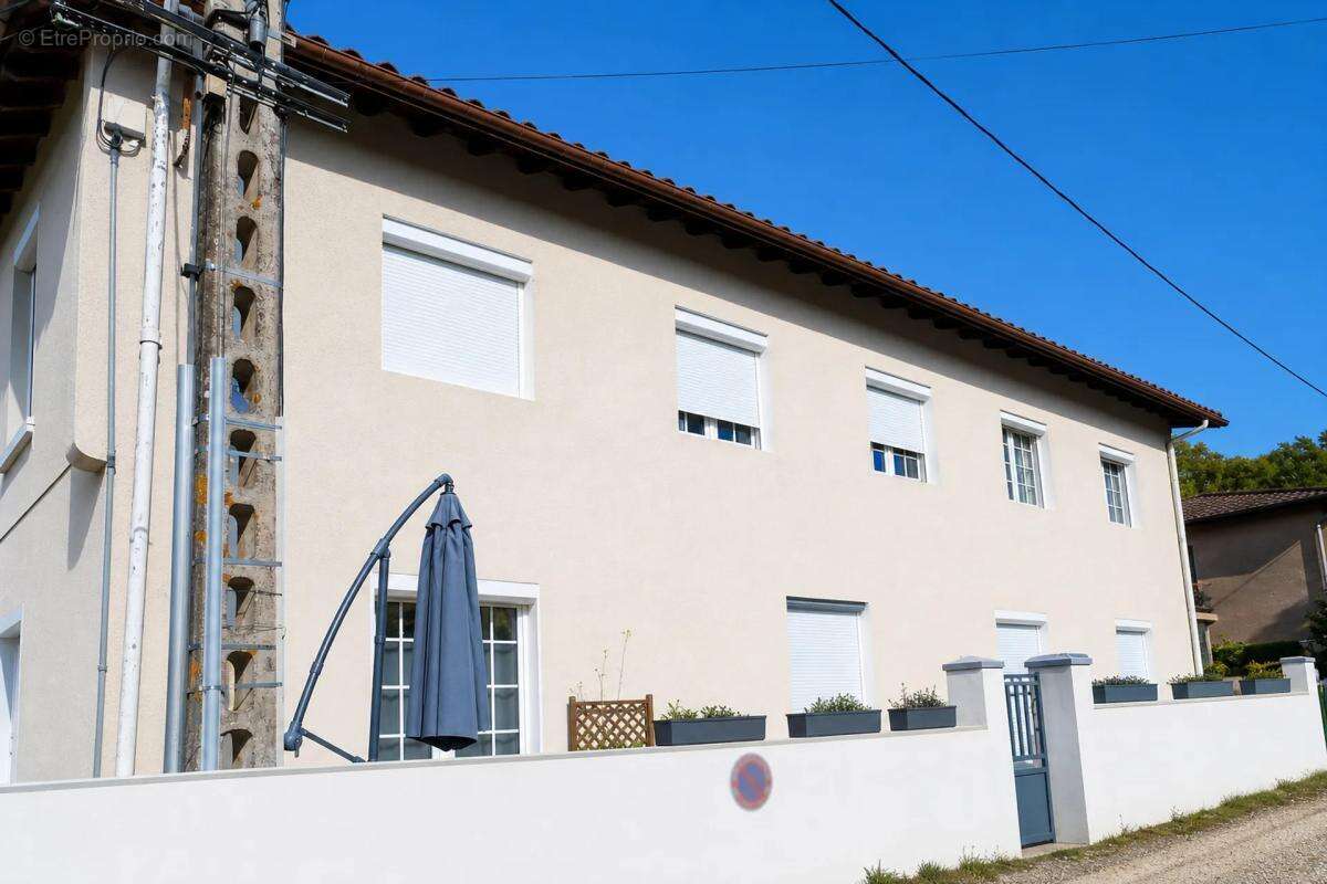 Appartement à CAZAUBON