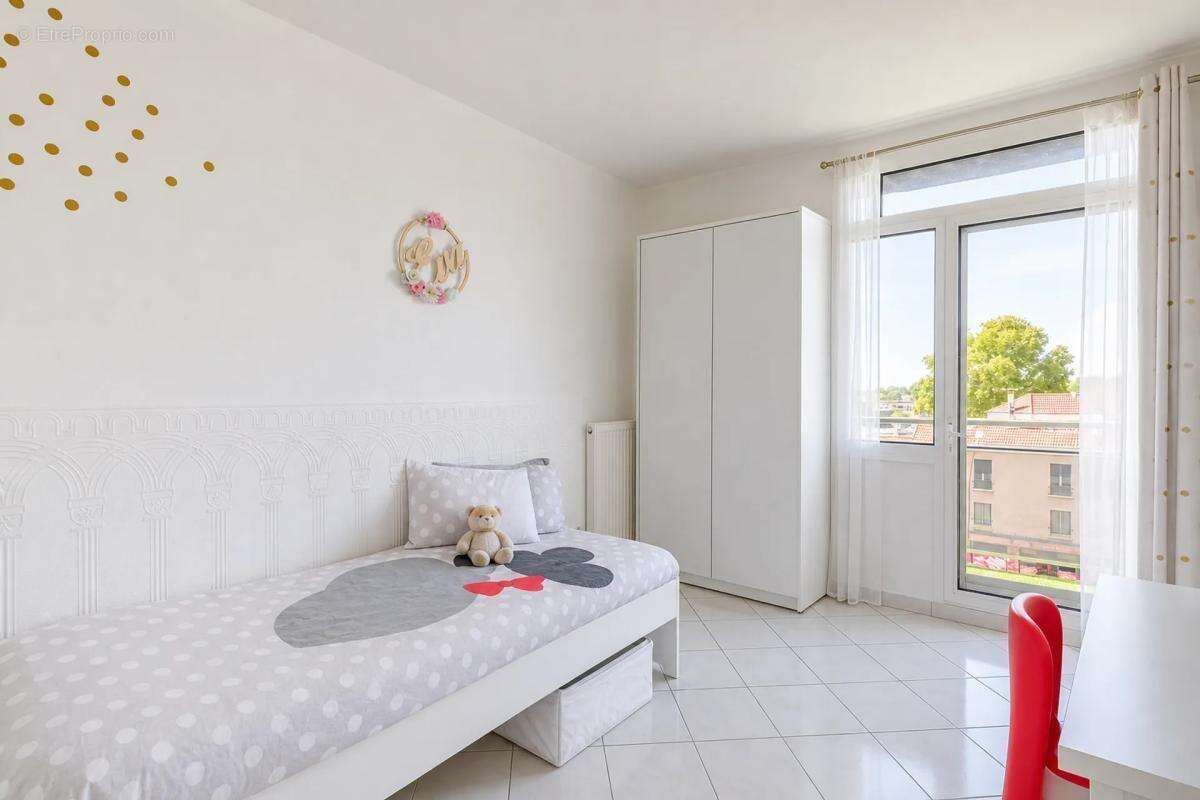 Appartement de 4 pièces de 78 m² situé à Livry-Gargan - photo 8