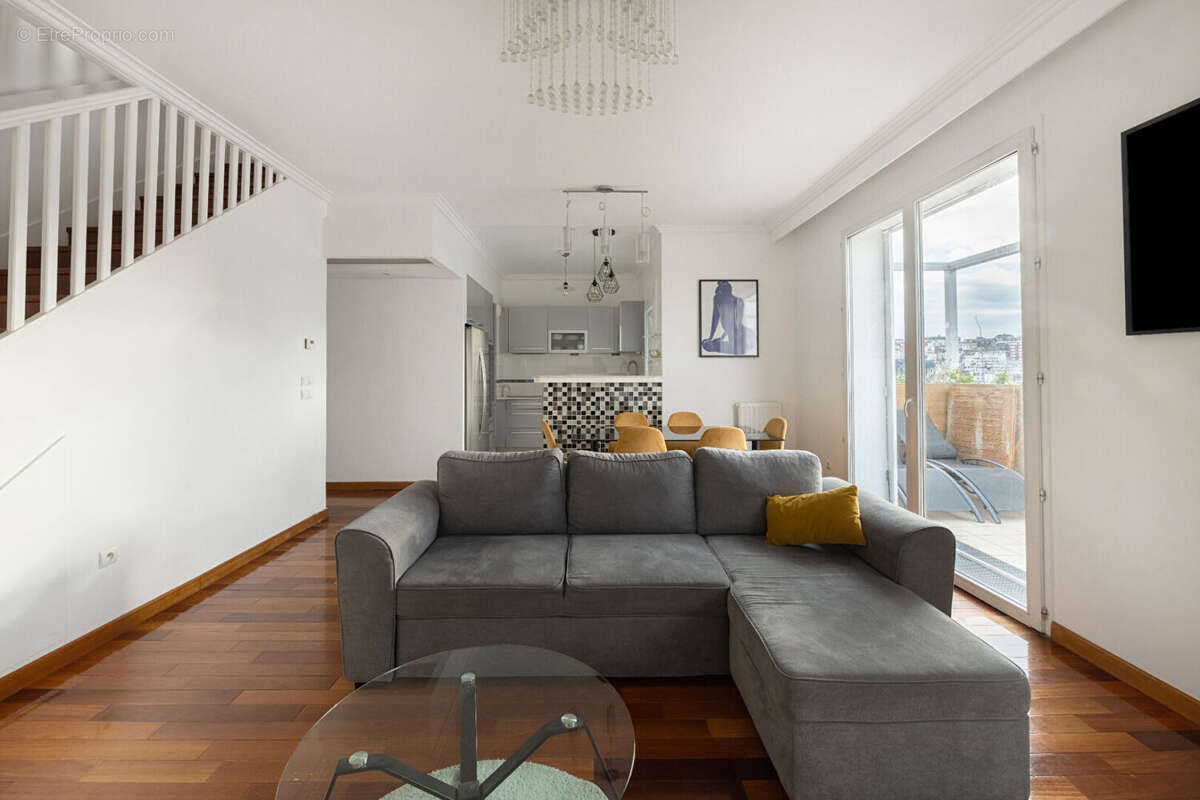 Appartement à ISSY-LES-MOULINEAUX