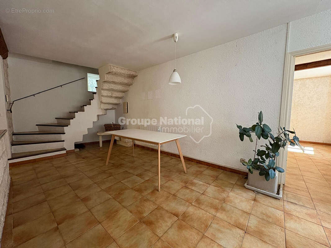 Maison à SAINT-HILAIRE-DE-BEAUVOIR