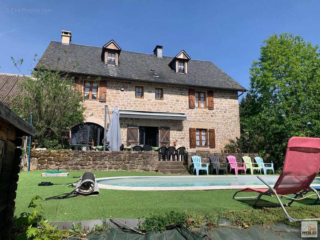 Maison à SARRAN