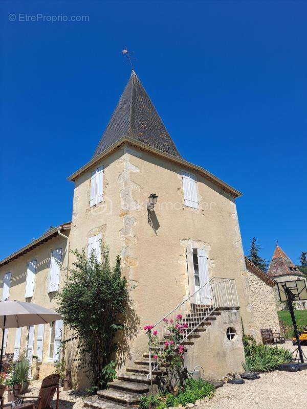 Vivre et rêver en Gascogne : élégante propriété avec gîtes et chambres d’hôtes - photo 4