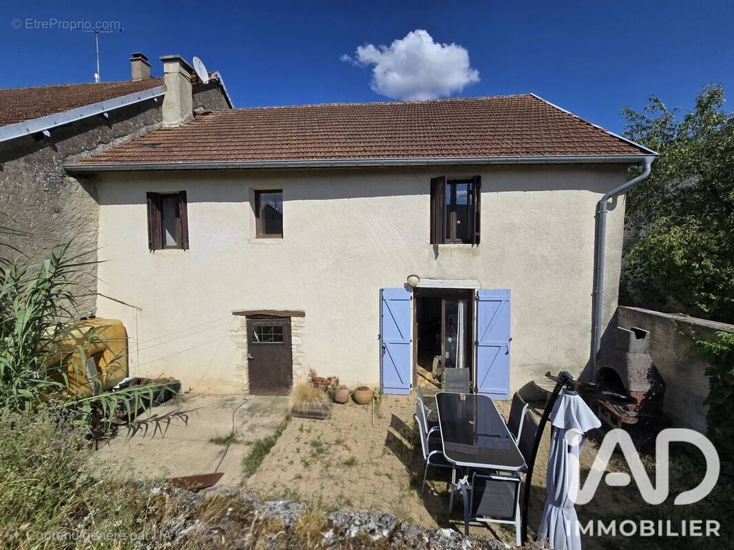 Photo 1 - Maison à MONTIGNY-MORNAY-VILLENEUVE-SUR-VINGEANNE