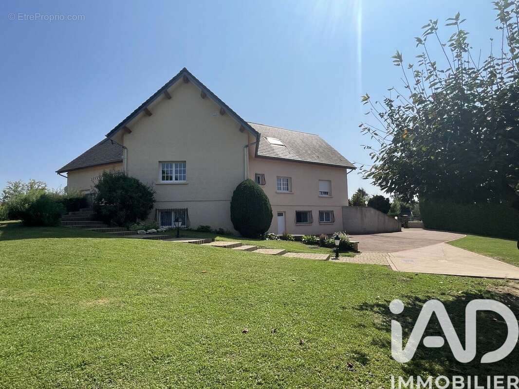 Photo 8 - Maison à ECLARON-BRAUCOURT-SAINTE-LIVIERE