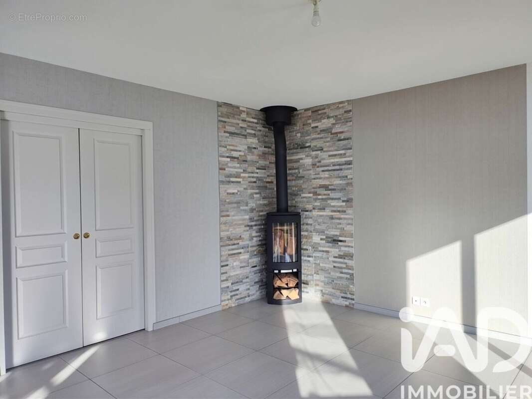 Photo 3 - Maison à PLOUGONVEN