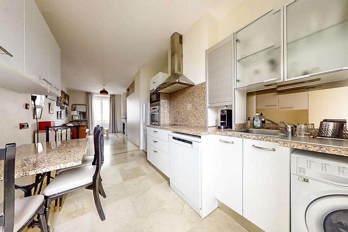 Appartement à LYON-7E