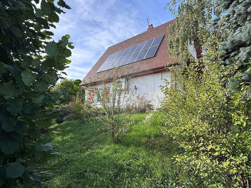 Maison à COULANGES-LES-NEVERS