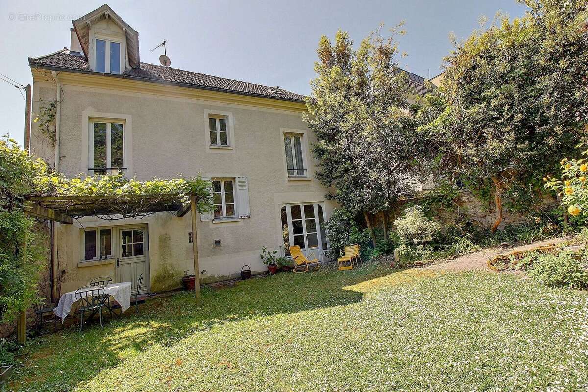 Maison à CONFLANS-SAINTE-HONORINE