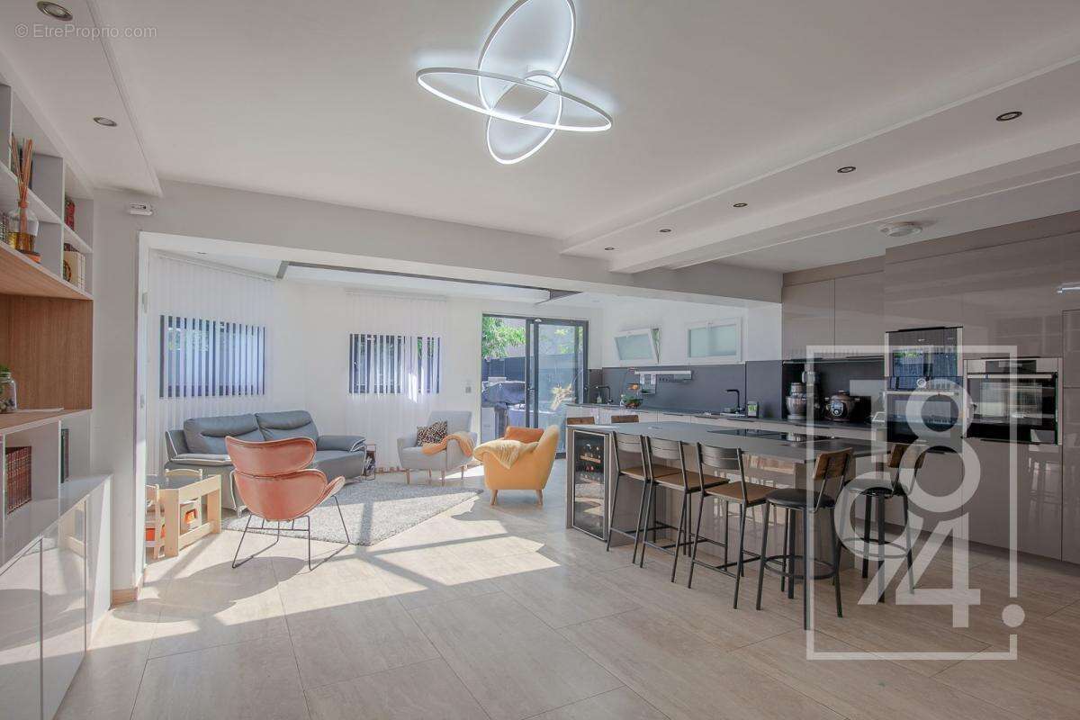 Maison à MARSEILLE-10E