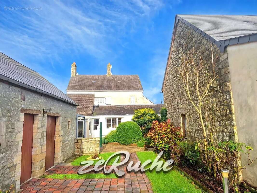 Maison à AIGNERVILLE