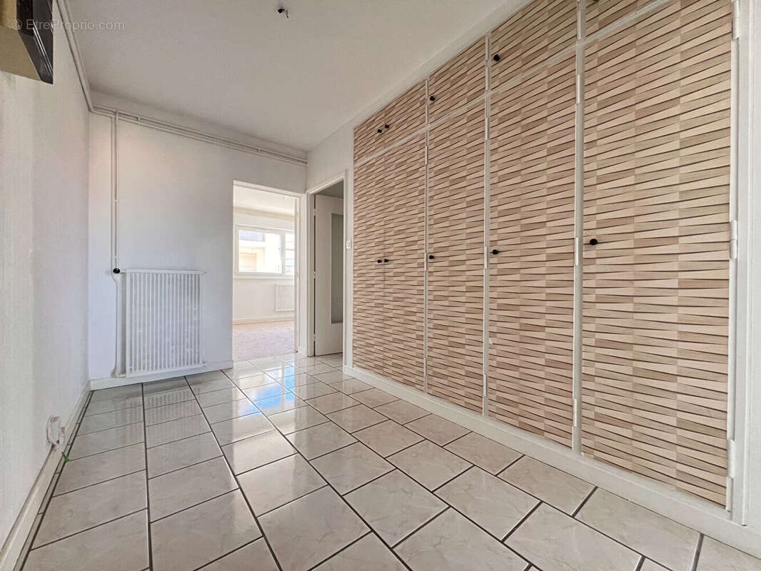 Appartement à JARVILLE-LA-MALGRANGE