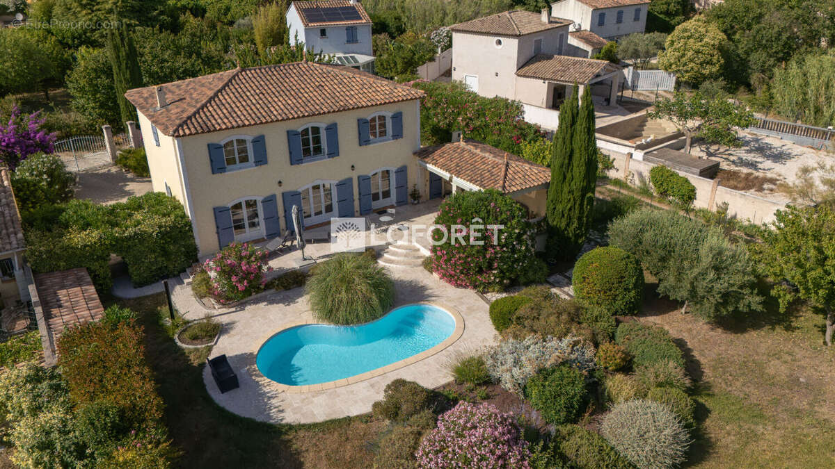 PUGET-VILLE : Bastide Néoprovençale d'exception sur parc de 1.302 m² - photo 2