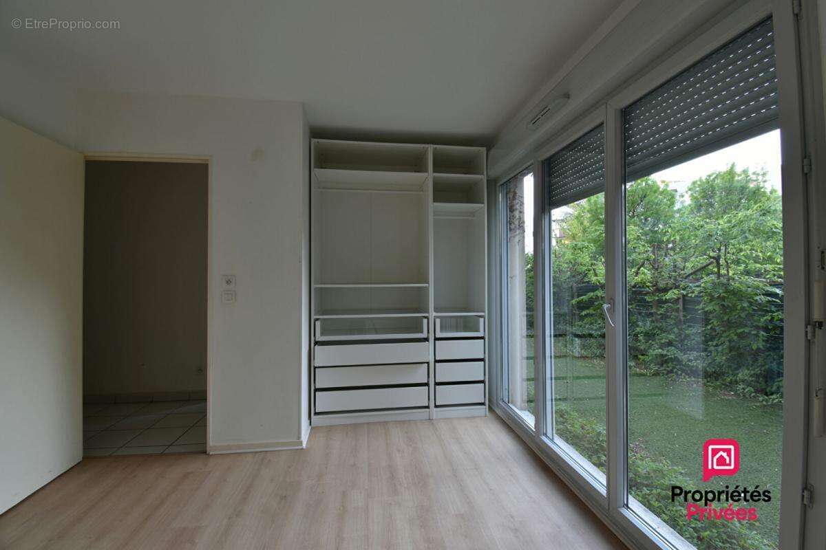 T3  très lumineux de 60 m2 en Rez de jardin - Habitation ou activité libérale - photo 9