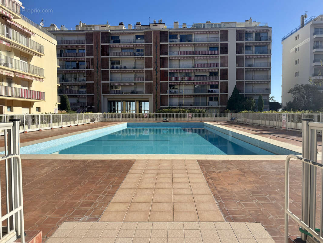 Appartement à ROQUEBRUNE-CAP-MARTIN