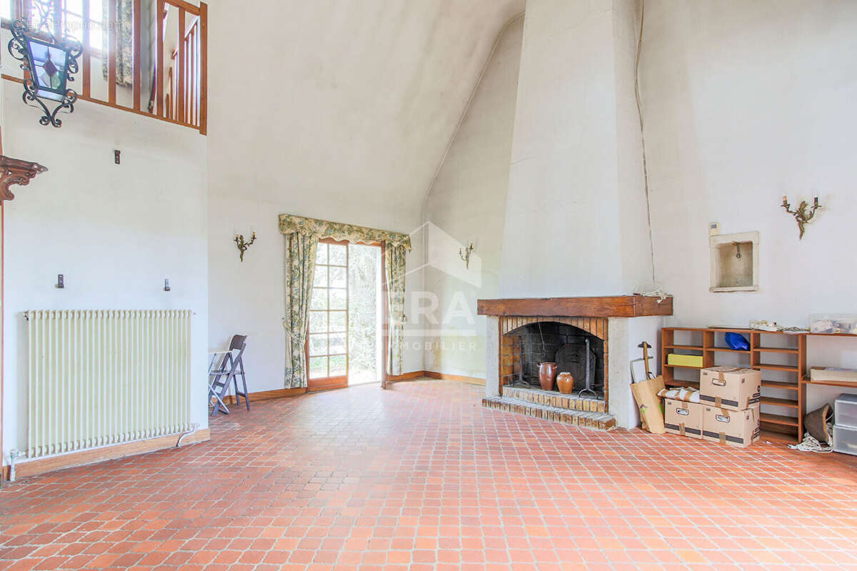 Maison à BEYNES