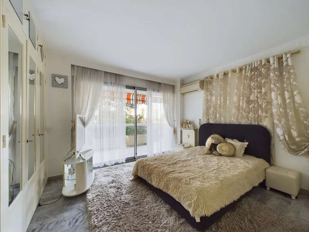 À vendre : appartement 3 pièces avec grande terrasse et piscine - photo 11