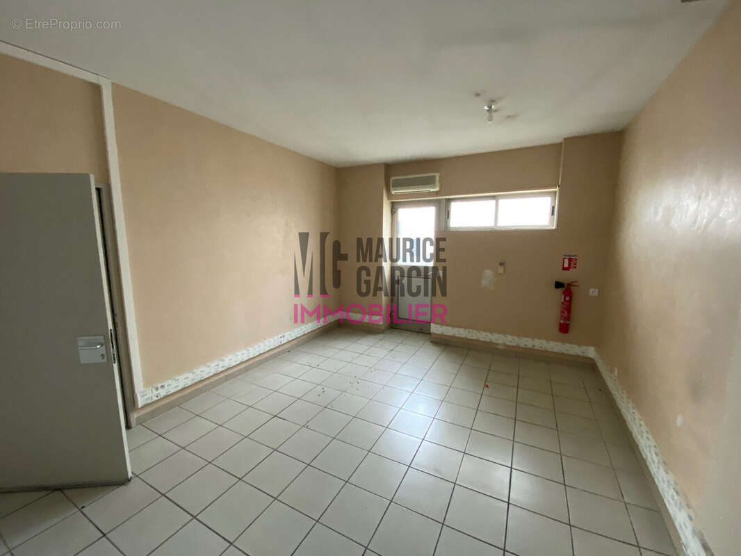 Appartement à SORGUES