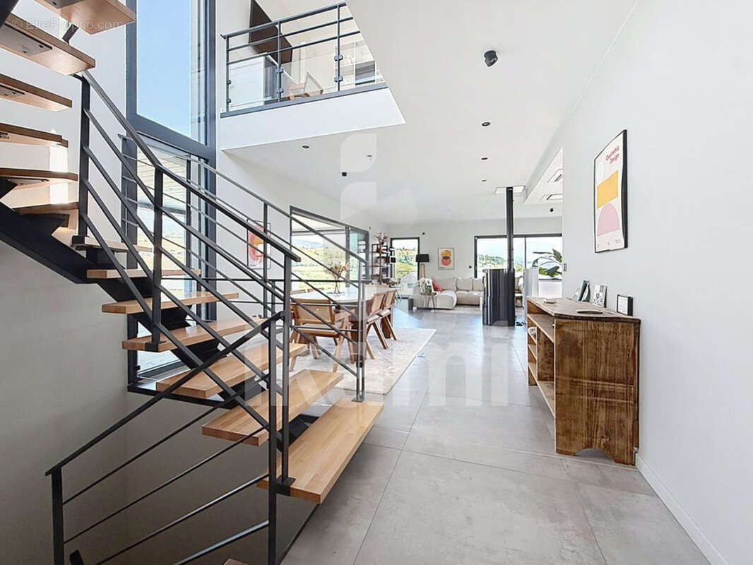 Villa contemporaine avec piscine chauffée - entre Annecy et Genève - photo 6