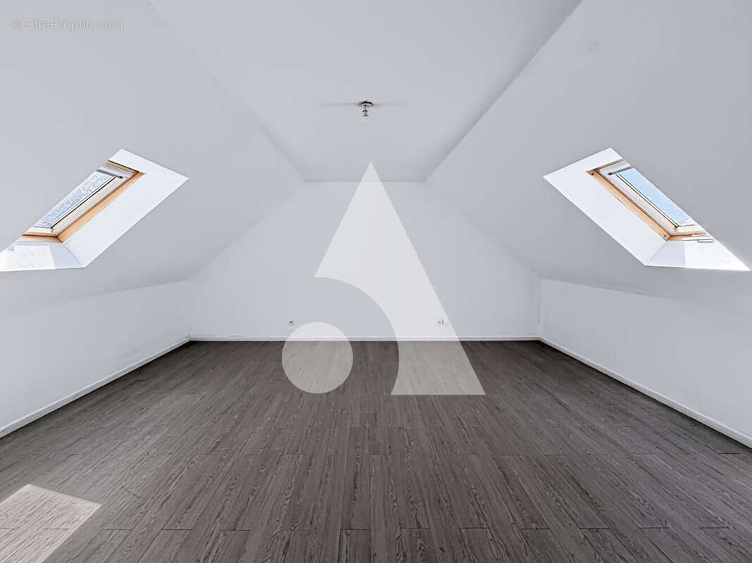 Maison avec sous-sol total et garage double à Frépillon 6 pièce(s) 128.1 m2 - photo 6