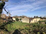 GRAND TERRAIN CONSTRUCTIBLE 1341 m2 2ème LIGNE - Terrain à VERTHEUIL