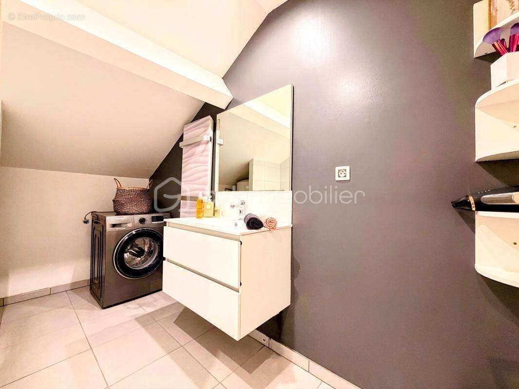 Appartement à TINQUEUX