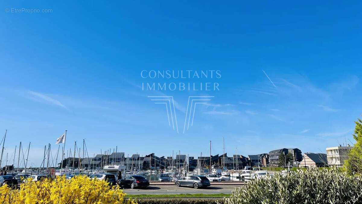 Appartement à DEAUVILLE